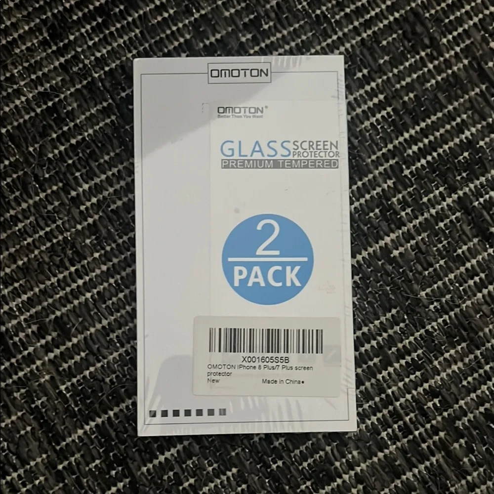 Omoton glass screen protector. New in box!